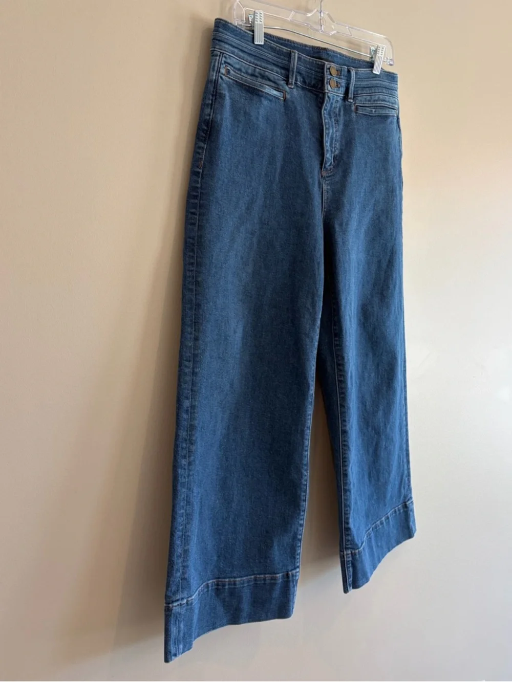Popular “The Wide Leg “ Cropped Sailor Jeans by ANN TAYLOR. Size 12 - Picture 4 of 10